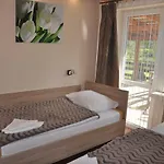 Hotel Mis *