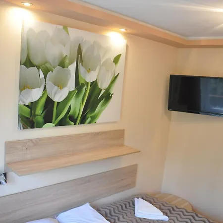 Mis Hotel